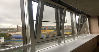 Холодное остекление балкона Киров цена от 8204 руб. м/п. за 50 часов