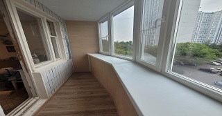 Застеклить лоджию Киров цена от 9743 руб. м/п. за 50 часов